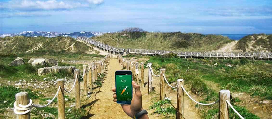 Paisaje natural de Cantabria, un entorno ideal para disfrutar del geocaching y la búsqueda de tesoros al aire libre.